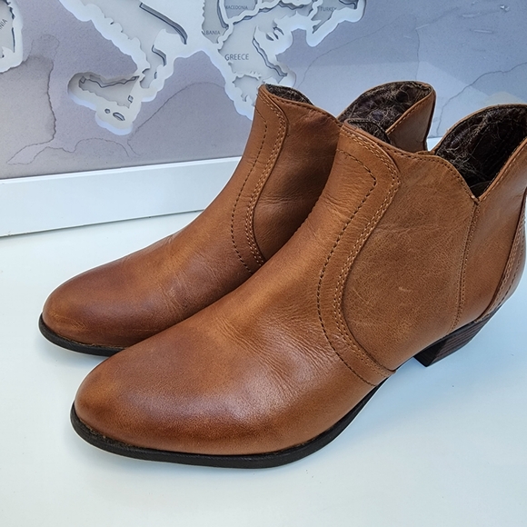 Ariat Astor Leather Ankle Boots Zip Up Tan Brown Size 6.5 - Picture 10 of 14